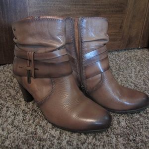 pikolinos ankle boots